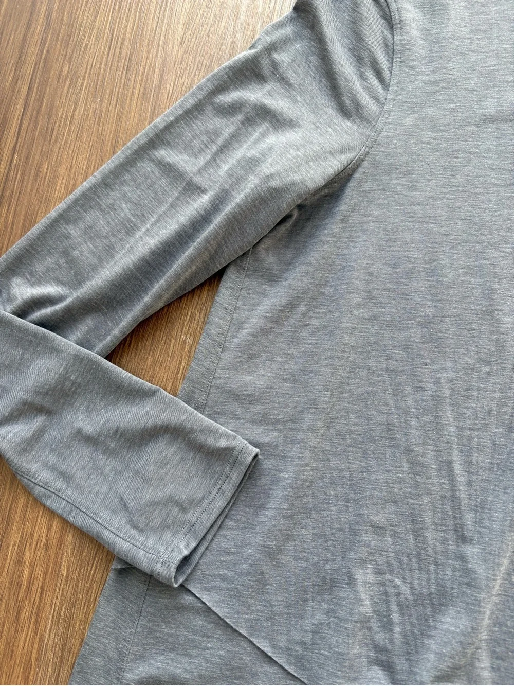 Lululemon Sweetest Day Tencel Long Sleeve Top in Heathered Titanium Size 6 - Picture 6 of 8